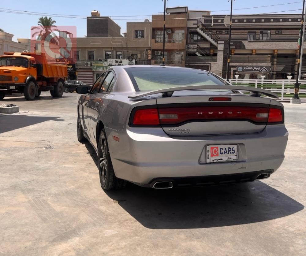 دودج تشارجر